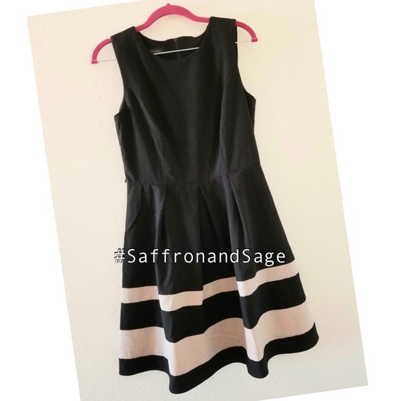 AB Studio Dresses & Skirts - AB Studio Fit & Flare Striped Dress